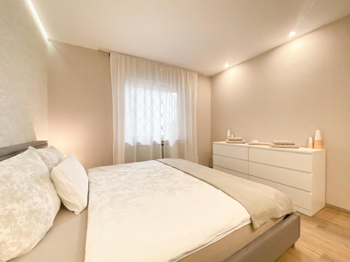 Modernes Apartment In Zentrumsnaehe Mit Eigenem Stellplatz Baden-Baden Exterior photo